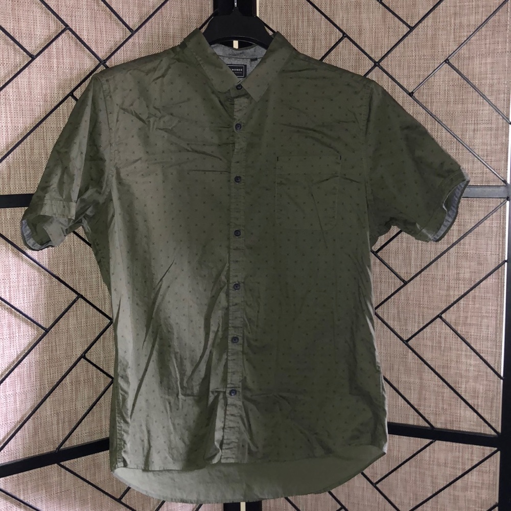 7 diamonds casual button down